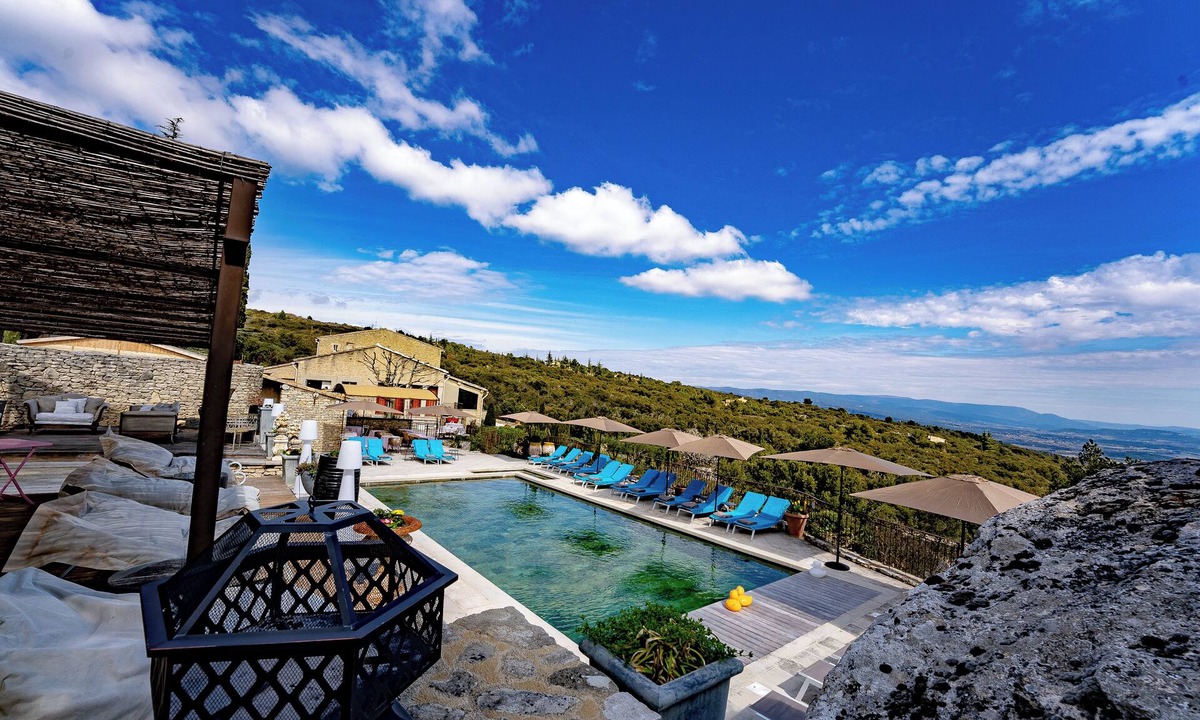 Gordes Hotel | Le Palais D'Aglaé