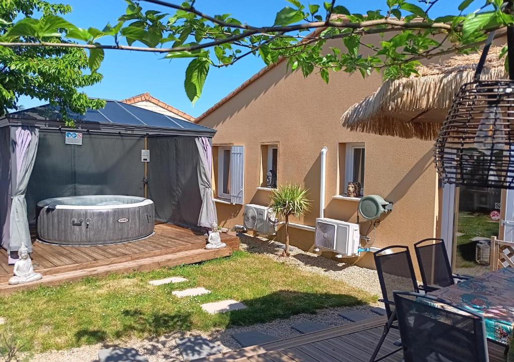 Echire House | Le Petit Marais