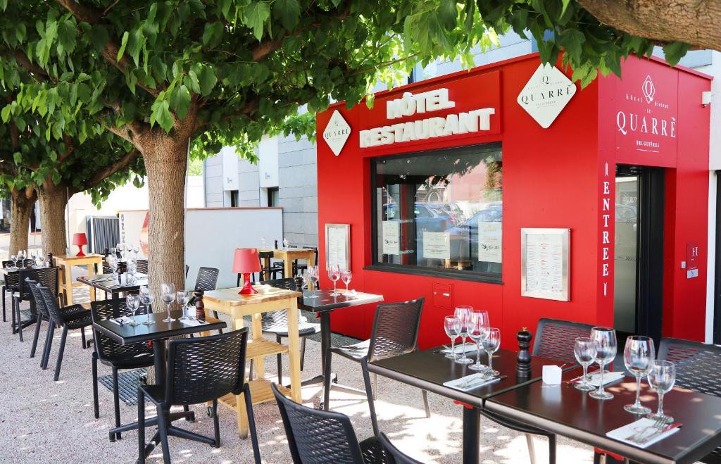 Bruguieres Hotel | Le Quarré Hôtel Bistrot