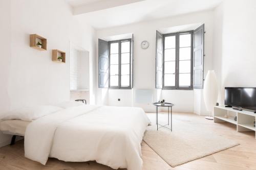 Carpentras Apartment | Le Rimbaud - Studio moderne en hypercentre - WiFi