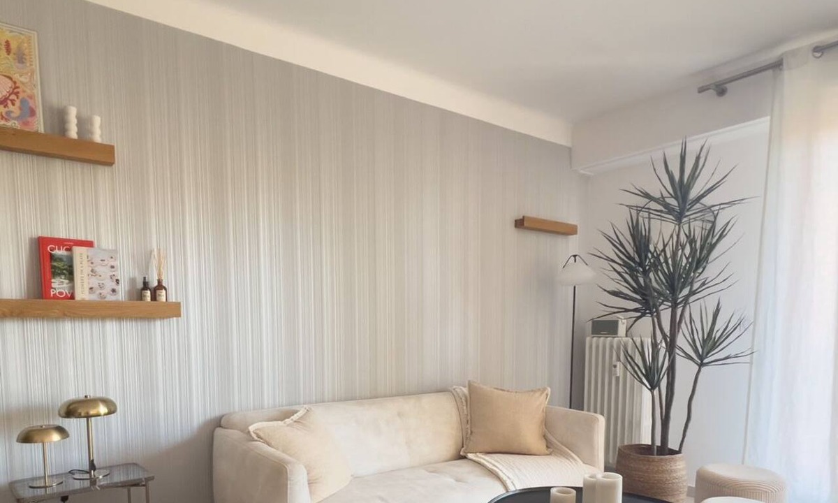 Antibes City Centre Apartment | LE ROSSINI Antibes Center, AirCo, Parking for 4 By Sunset