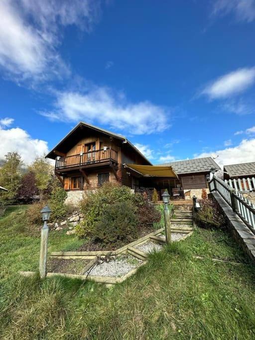 Puy-Saint-Vincent Ski Chalet | Les 3 Petits Cochons Chalet Puy Saint Vincent Village