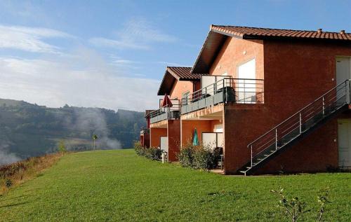 Trebas Apartment | Les Abeilles