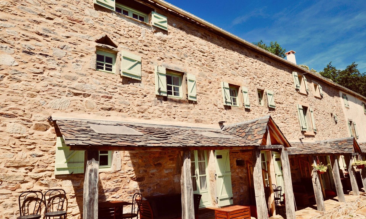 Riols Cottage | Les Cathares - Rustic and charming gite with panoramic mountain views, immersed in beautiful nature