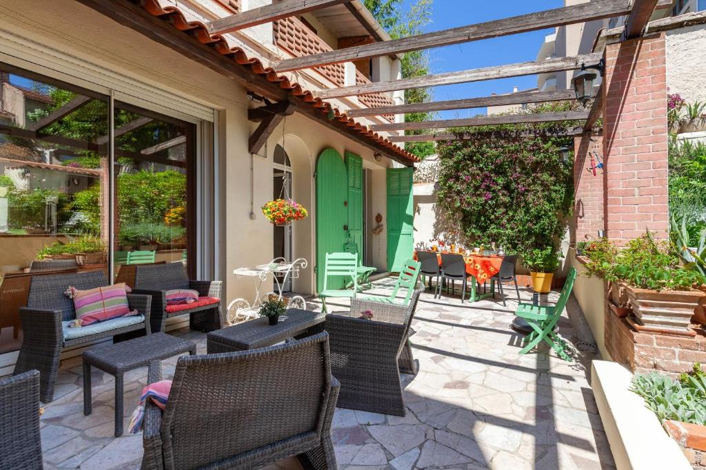 Les Cinq Avenues Bed & Breakfast | Les Citronniers