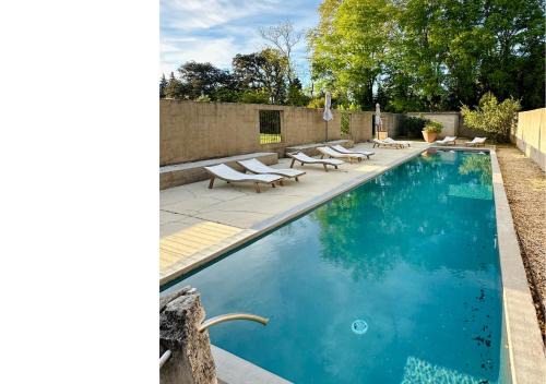 Costieres Apartment | Les Madones