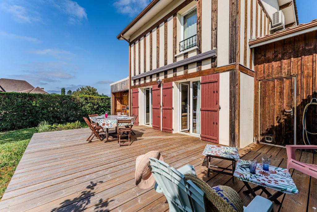 Mios House | Les Mimosas