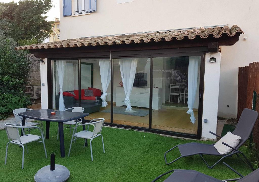 Cannes La Bocca Apartment | les orangers