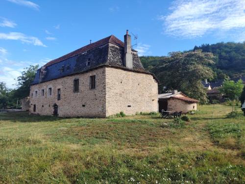 Saint-Parthem House | Lo Castel de Lasmaries