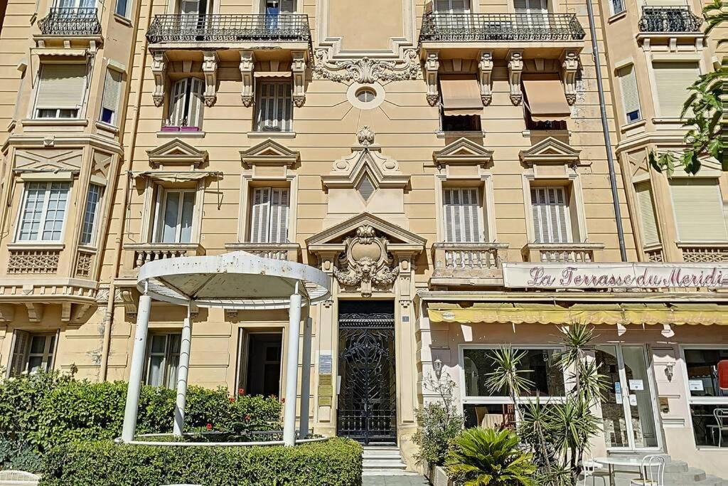 Beausoleil Apartment | Location appartement T2 entier.