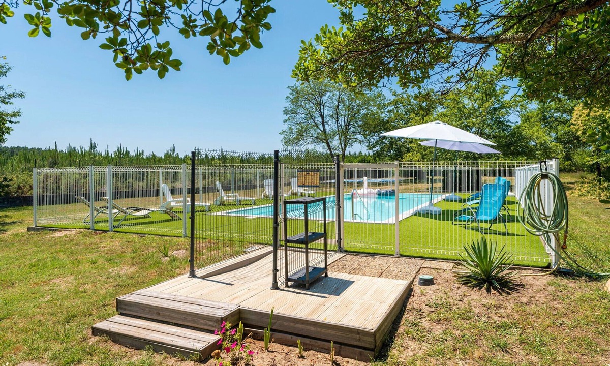 Lesperon Villa | "Lodge 1" with Shared Pool, Private Terrace and Shared Garden