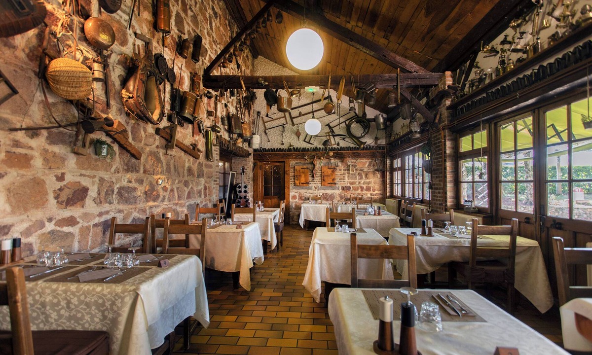 Parigny Hotel | Logis Hôtel le Dahu