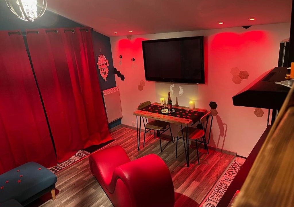 Coatroual Apartment | loveroom sauna spa privé luxe