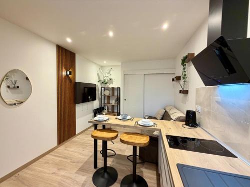 Bourgoin-Jallieu Apartment | Lua, Proche Centre, Wifi
