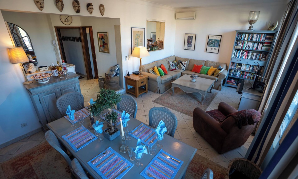 Riou - Petit Juas - Av de Grasse Apartment | Luxury air conditioned apartment