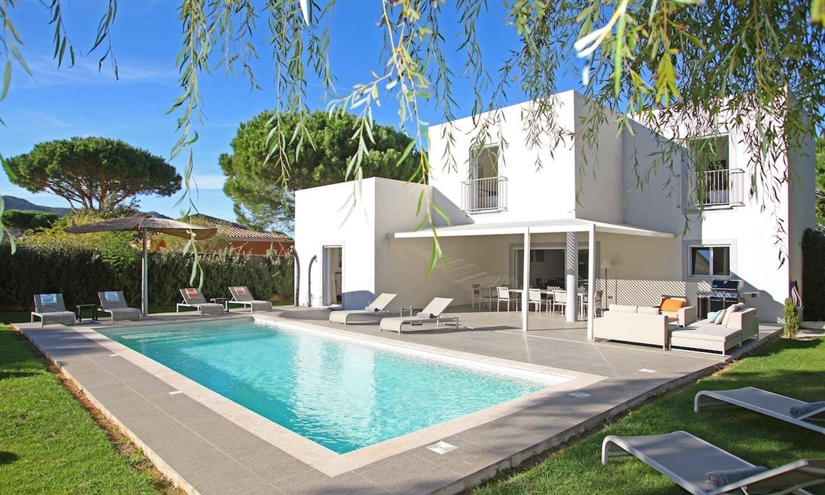 Calvi Villa | Luxury Modern Villa with 6 Bedrooms featuring a Private Pool, Garden, Parking & SPA