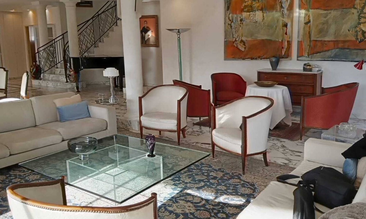 Roucas-Blanc Villa | Luxury Sea View A/C beach access