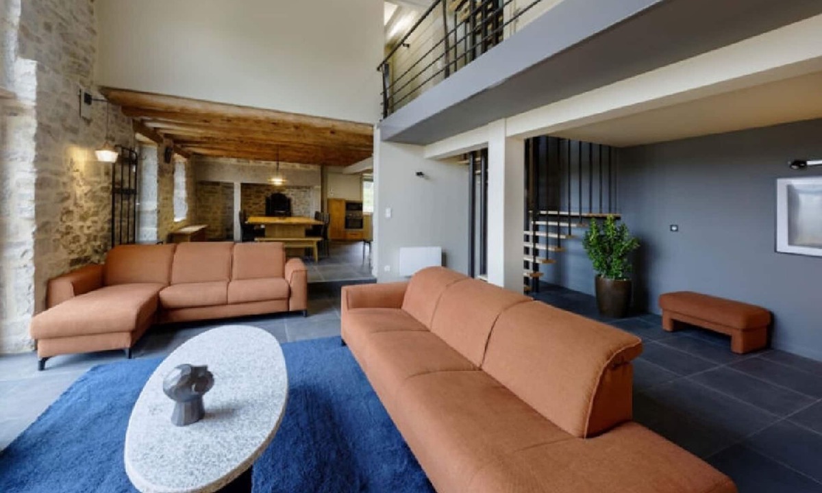 Le Bacon House | Magnificent Gîte between AUBRAC and MARGERIDE