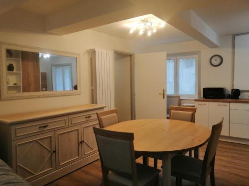 Dignac Apartment | Magnifique studio neuf et indépendant à la campagne