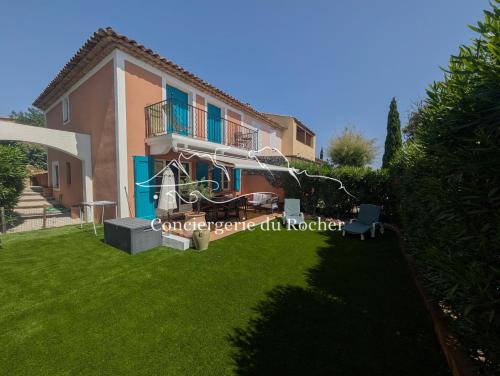 La Rouviere House | Maison 6 personnes au calme avec piscine, golf, tennis