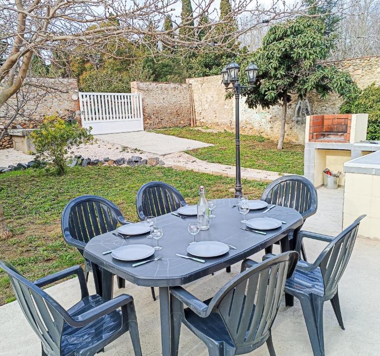 Thuir Villa | Maison 6 pers, avec jardin, clim et pétanque