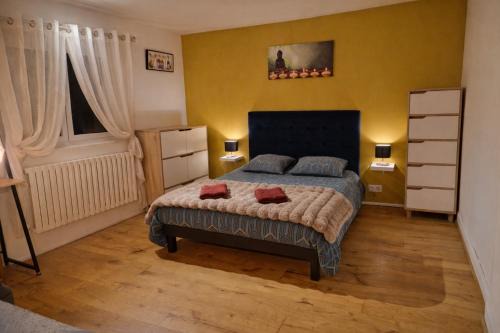 Noyal-sur-Seiche House | Maison avec jacuzzi proche Rennes jardin calme