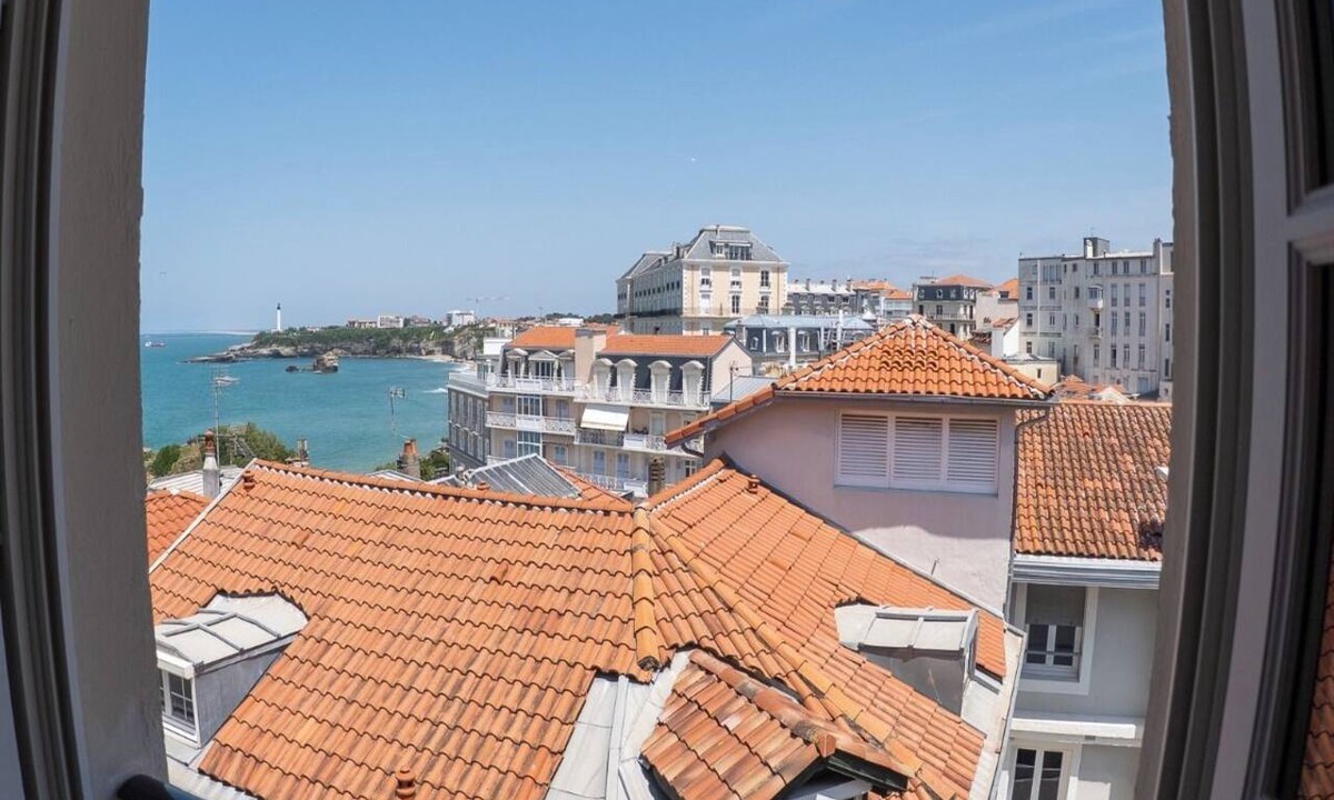 Biarritz City Centre Hotel | Maison Atalaye - Hôtel entièrement rénové