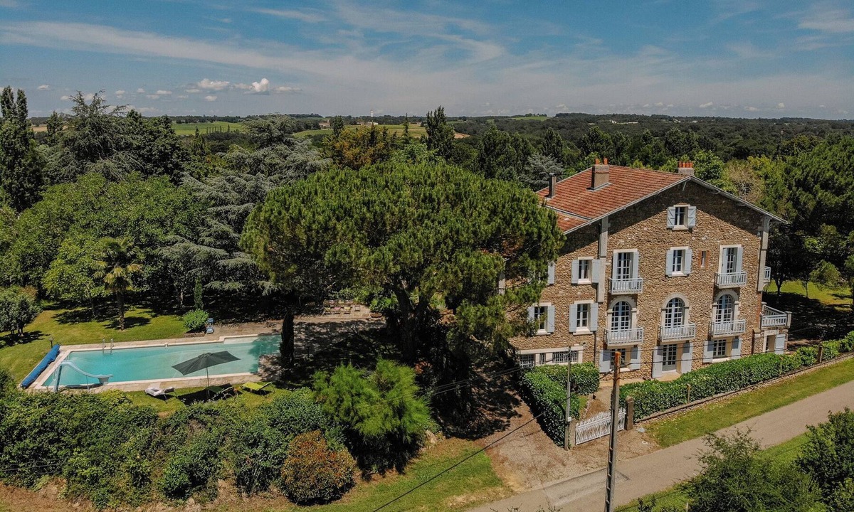 Campagne-d'Armagnac House | Maison Bourgeoise with swimming pool and park in the Gers for 13 people.