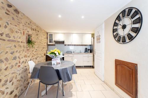 Le Chateau House | Maison Charmante Au Coeur De Canet