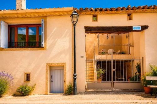 La Roche-sur-le-Buis House | Maison charmante à La Roche-sur-le-Buis avec piscine partagée