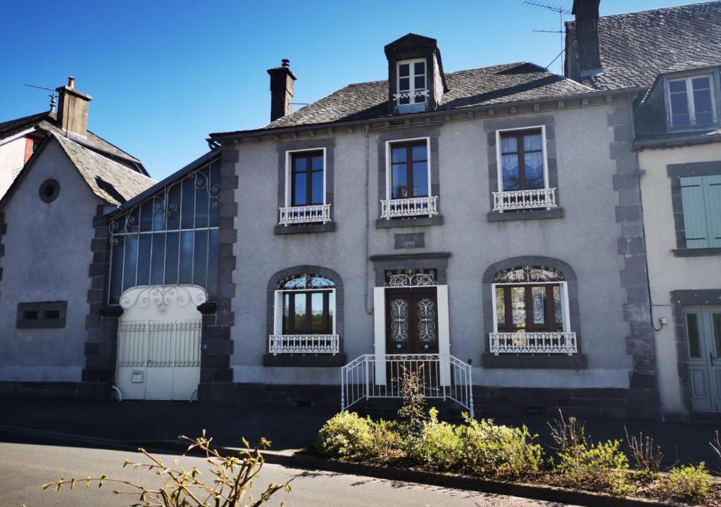 Champagnac House | Maison de bourg dans le Cantal