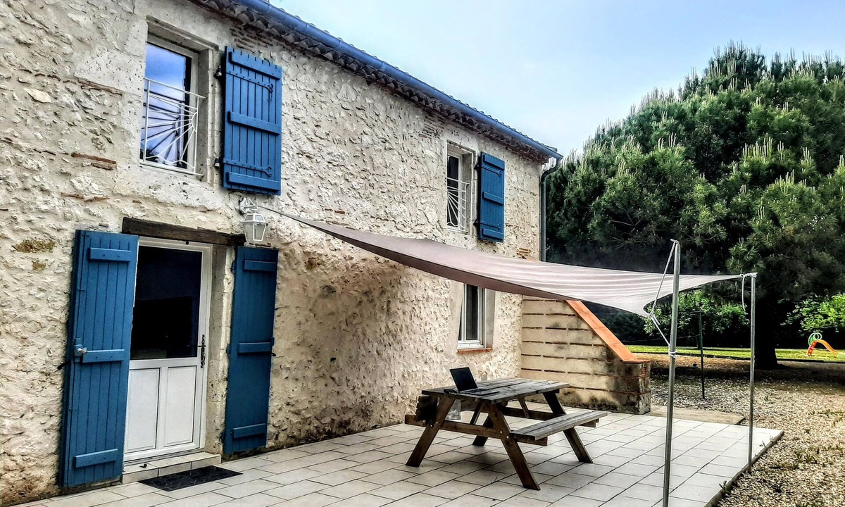 Aiguillon House | Maison de campagne à Aiguillon, Garden, Terrace, Game room, No pets allowed
