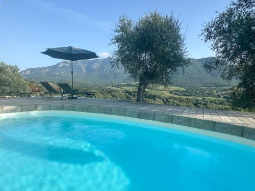 Sartene Villa | Maison de campagne, deux chambres, vue sur les montagnes