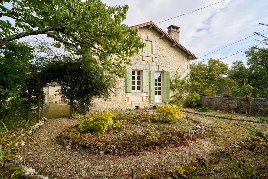 Montagrier House | Maison de Ferme