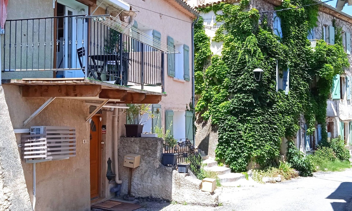 Puimoisson House | Maison de Village en Provence