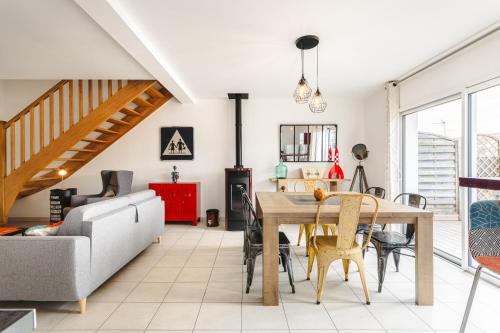 Bourcefranc-le-Chapus House | Maison entre plage et marais