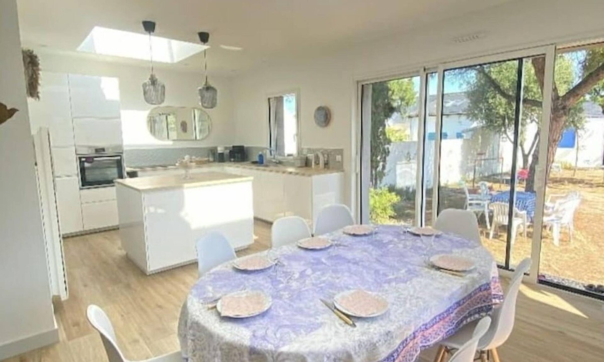 Batz-sur-Mer House | Maison+maisonnette+jardin+cabine Plage Centrale