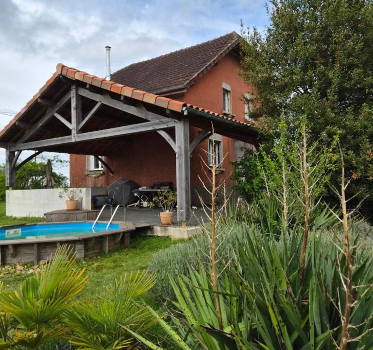Nontron Villa | Maison rouge
