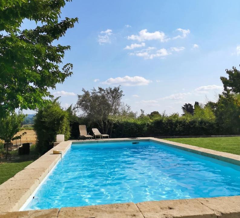 Valreas House | Maison spacieuse près de Valréas avec piscine