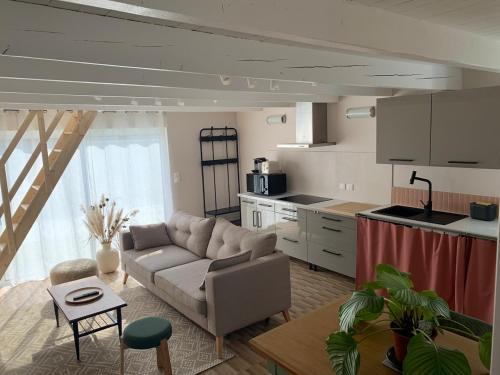 La Chabossiere Apartment | Maison-studio avec mezzanine au calme, bien située
