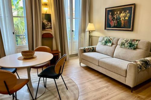 Hyeres City Centre Apartment | "Mediterranean elegance" in the city center