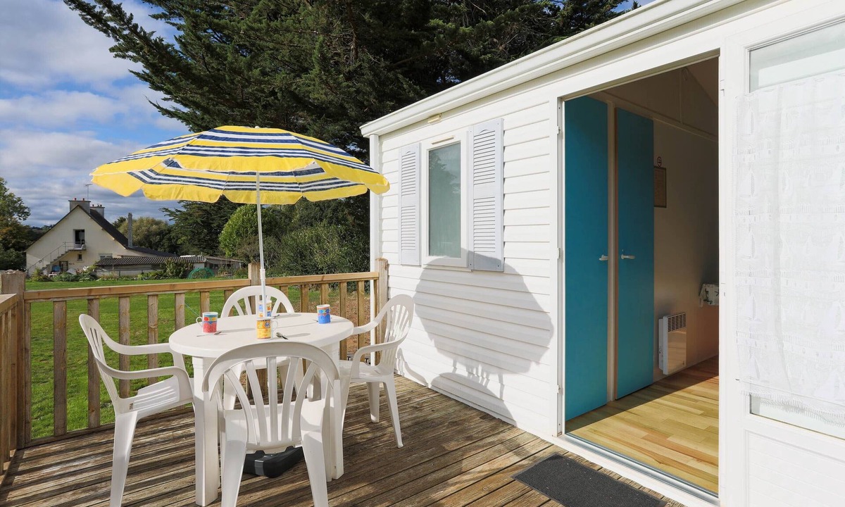Plouha House | Mobile Home 'Bikini' with Private Terrace and Private Garden