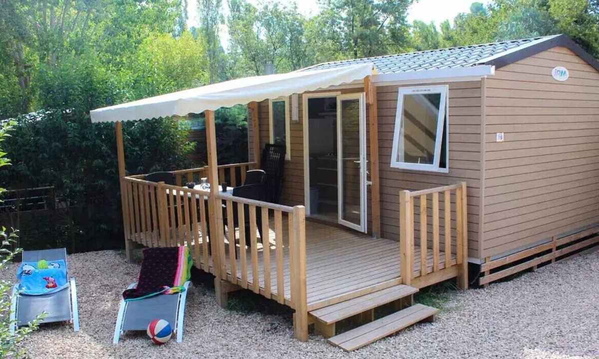 La Roquette-sur-Siagne House | Mobile Home | Comfort | 1 Bedroom | 2–3 people | Raised Deck | A/C | TV