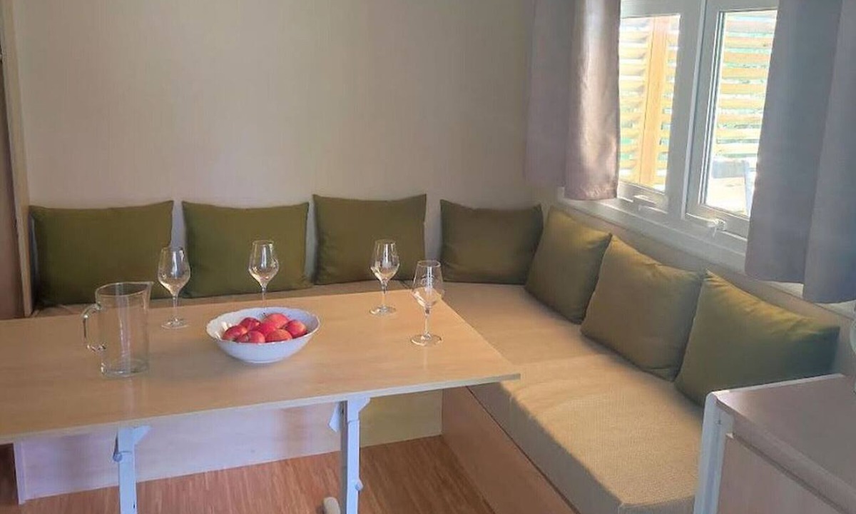 Estaing House | Mobile home, pets allowed - 4 guests