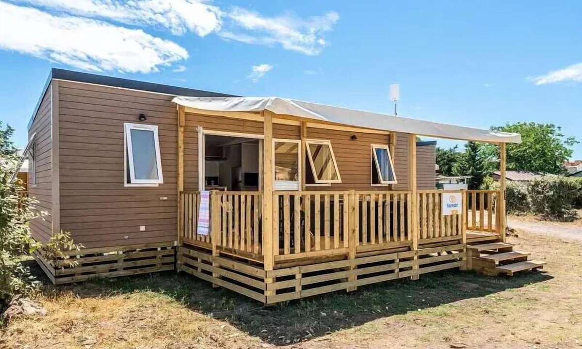Saint-Thome House | Mobile Home | Premium | 3 Bedrooms | 6 Guests | Raised Deck | A/C