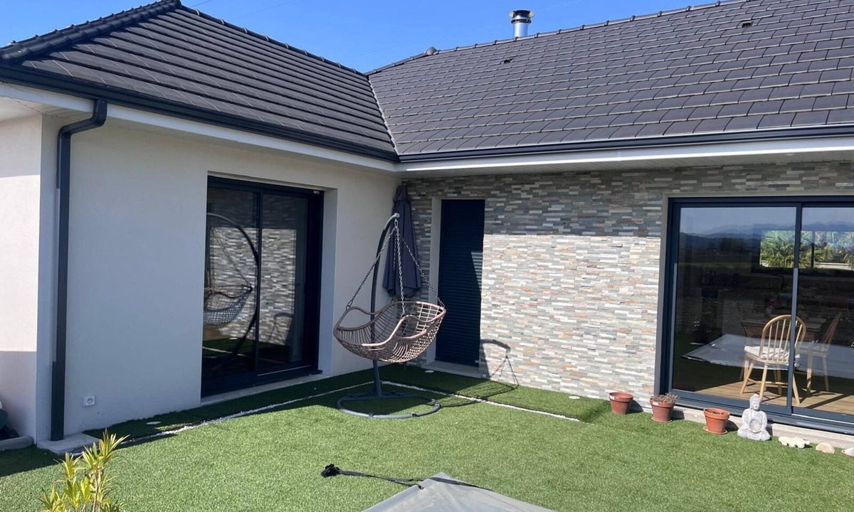 Bordes House | New house with swimming pool 10 minutes from Pau, ideal for relaxing and enjoying.