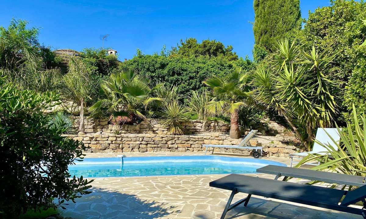 Les Restanques Villa | NEW - Villa with private pool, beach and shops within walking distance-Golfe de Saint Tropez