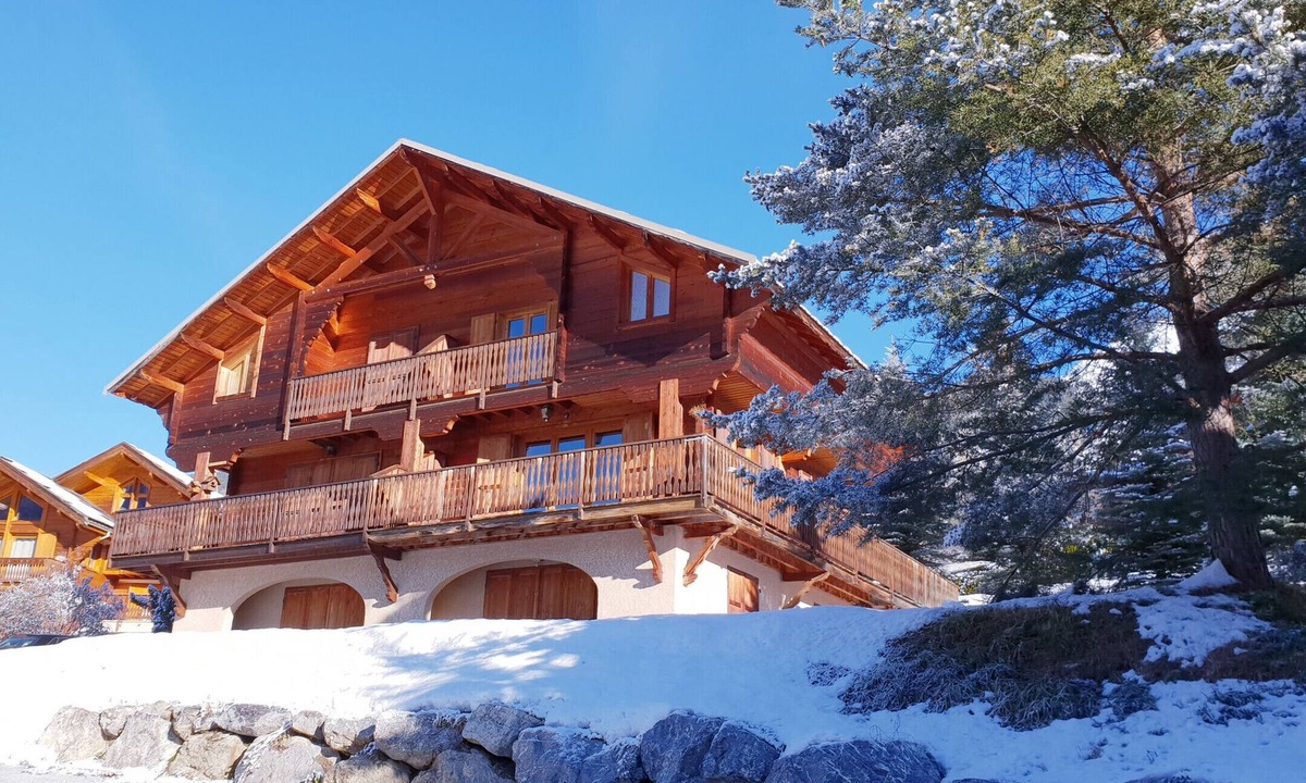 Saint-Chaffrey Ski Chalet | NICE 8 PERSONS SEMI-DETACHED CHALET