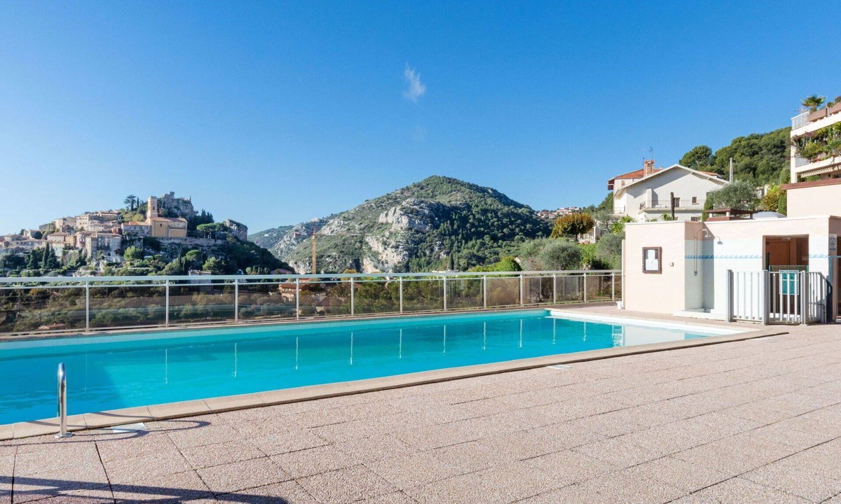 Eze Apartment | Nice apartment for 5 people with pool, WIFI, A/C, TV and terrace