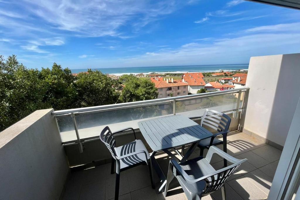 Anglet Apartment | Panoramic ocean view - Parking